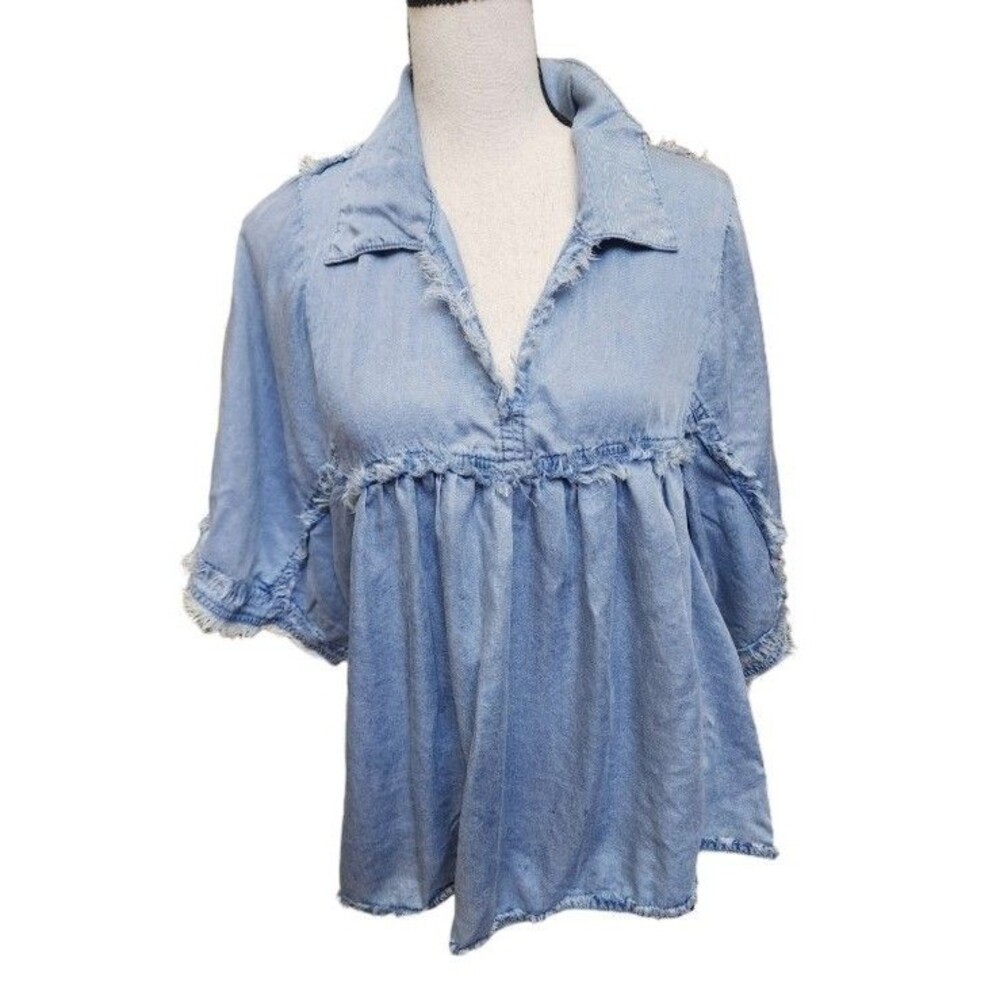 Given Kale Chambray Babydoll Peasant Top Size Small Distressed Hem Detail Boho